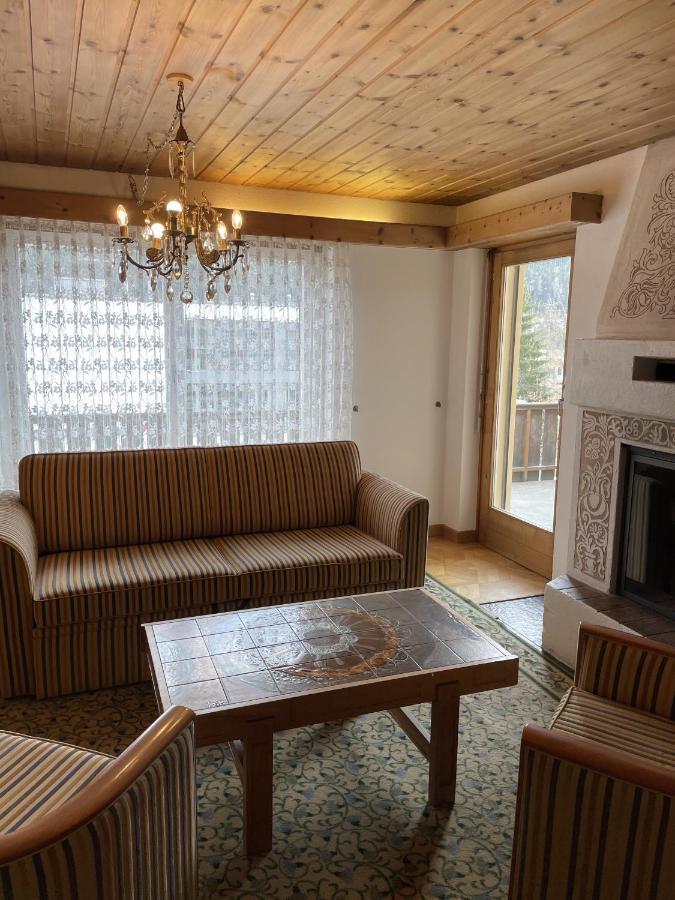 Hotel Scuol Esterno foto